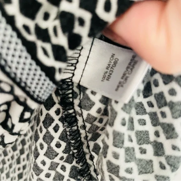 Cato Sleeveless Top Black White Size L - Picture 7 of 10